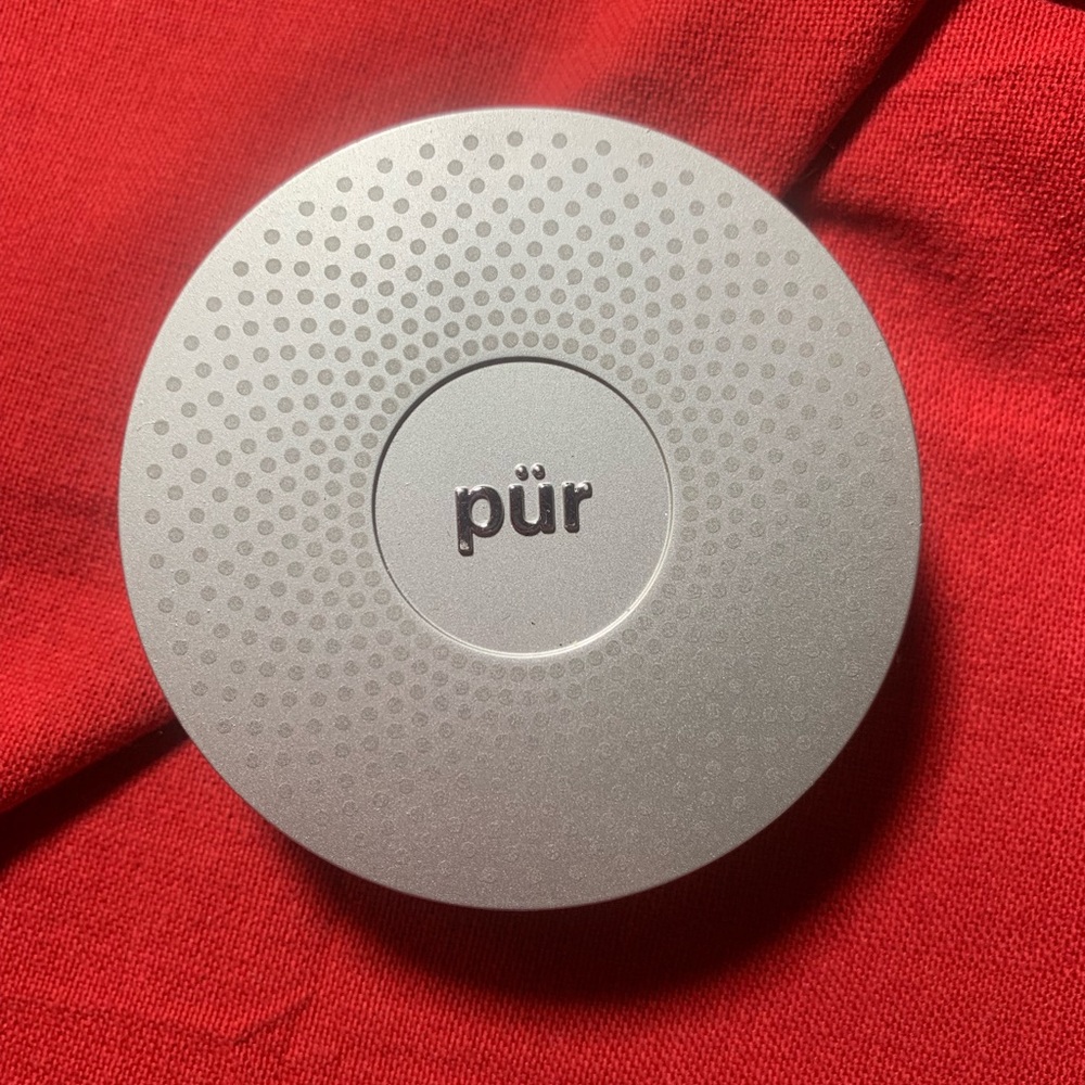 4-in-1 Pressed Mineral Makeup Foundation